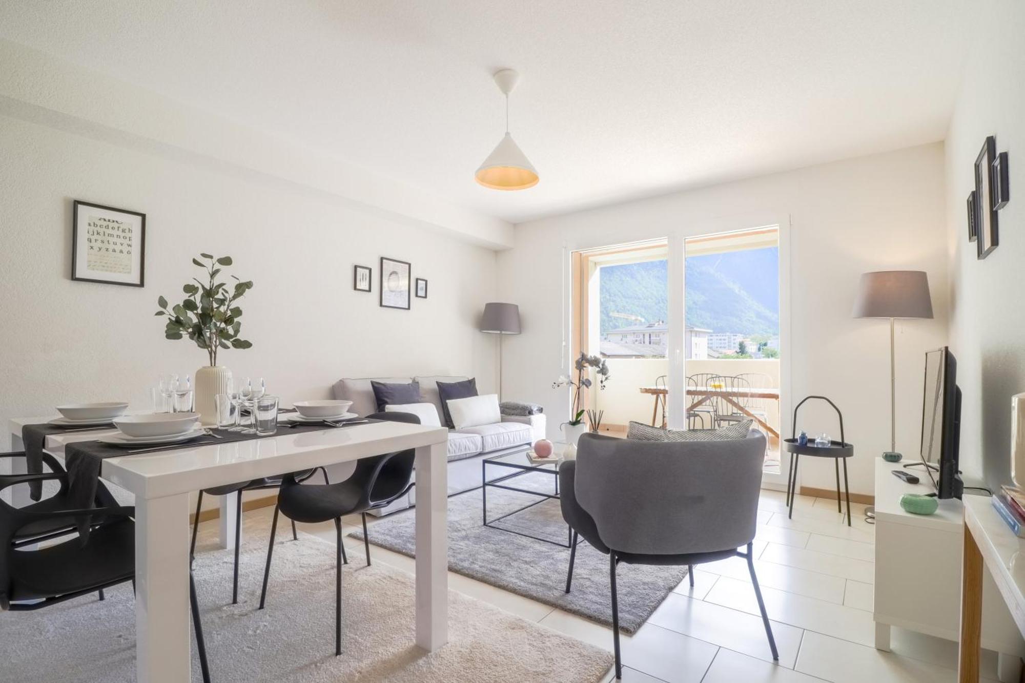 Modern Apartment Close To Martigny Train Station Dış mekan fotoğraf